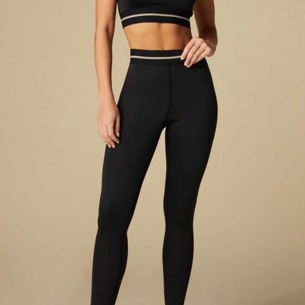 Tan + lines leggings